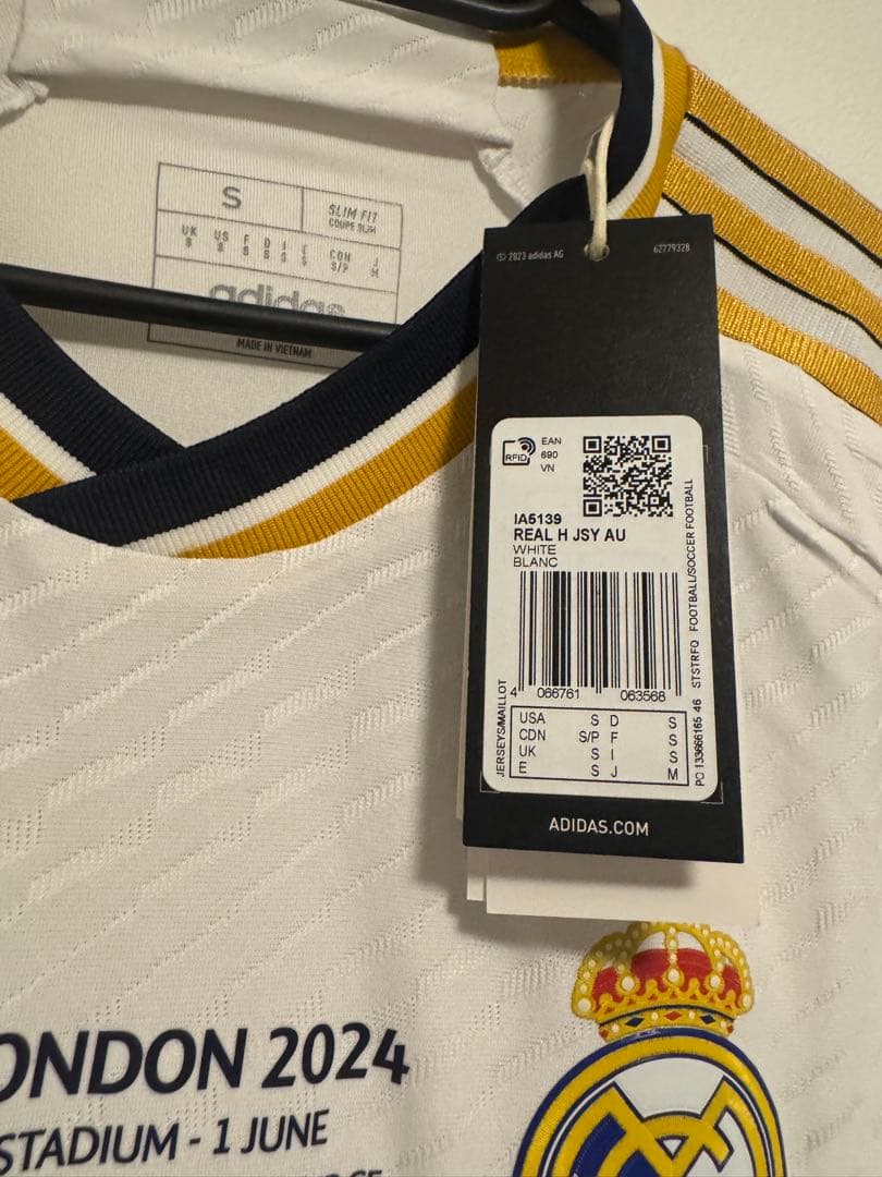 正規品レアルマドリード トニクロース　23/24 オーセンティック ユニフォーム