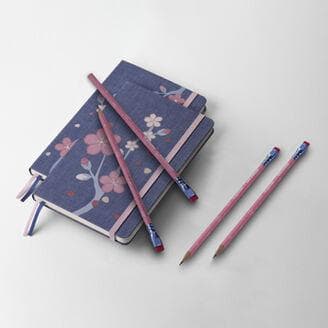 モレスキン 2025年 さくらノート ラージ 2冊 ＆ 鉛筆4本 BOXセット