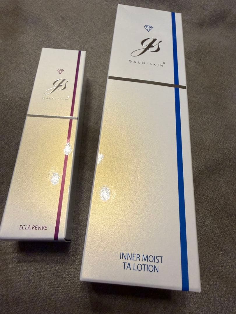 ガウディスキン　TAローション300ml、エクラリバイブ