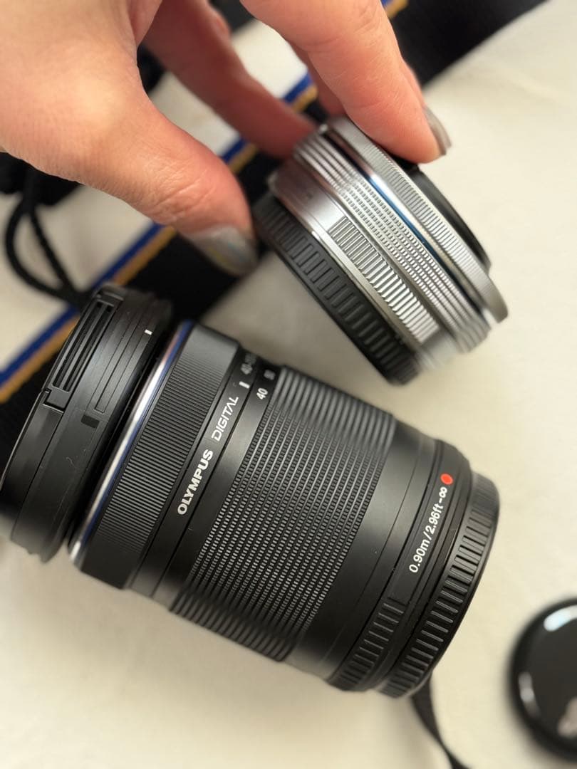 美品！ オリンパスOM-D E-M10 MarkIII デジタル一眼レフカメラ