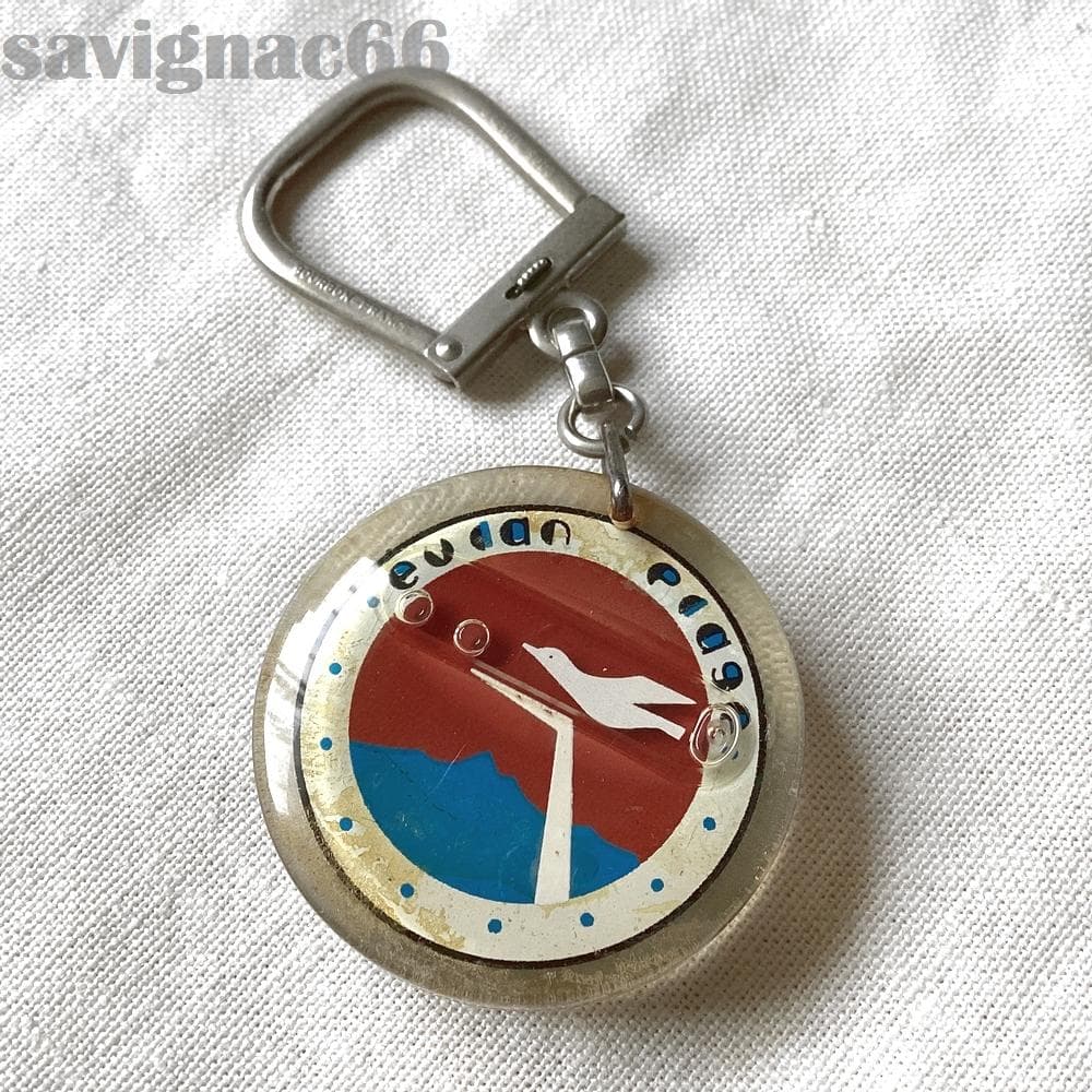 60s フレンチキーホルダー ブルボン EVIAN エビアン かもめ レア