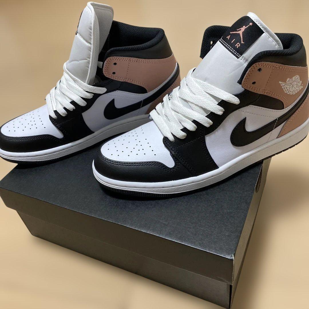 【新品未使用】Nike Air Jordan 1 ブラック/ホワイト/ピンク