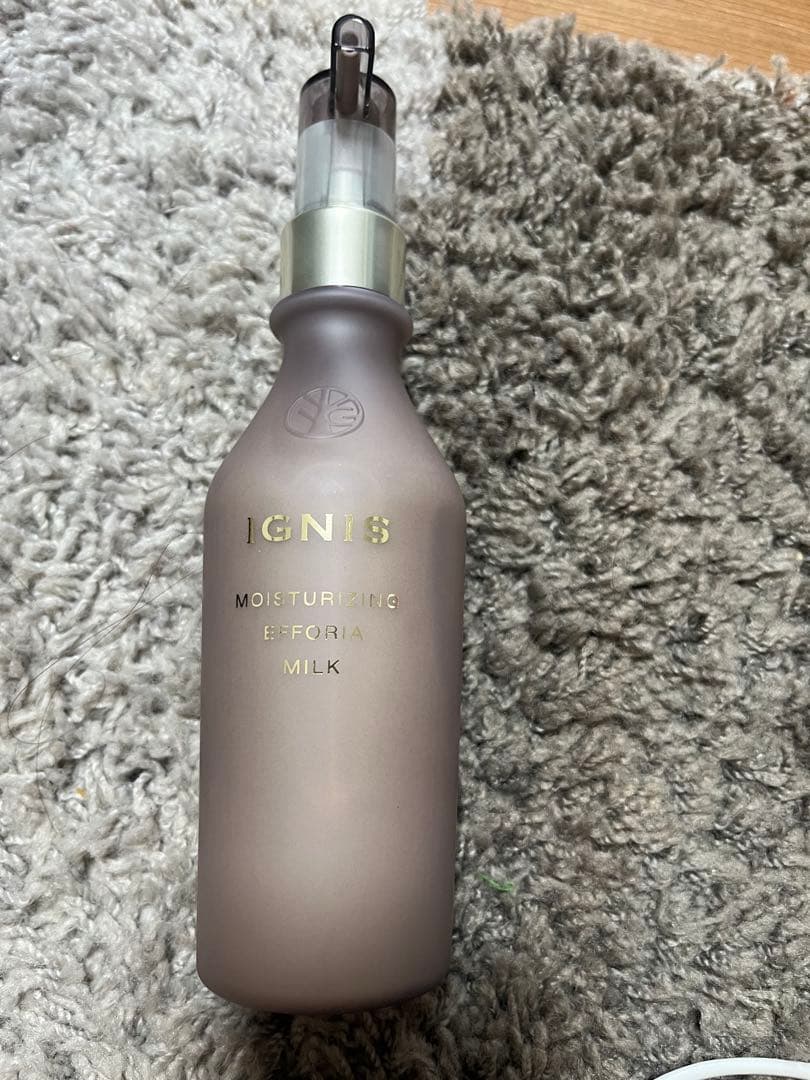 IGNIS モイスチャライジングエッセンスミルク