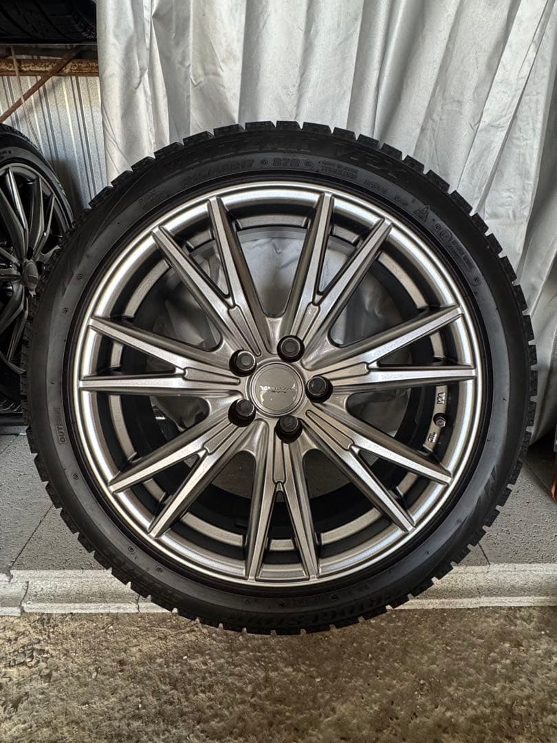 【値下げ】トヨタ86 Brembo対応ホイール&スタッドレス215/45R17