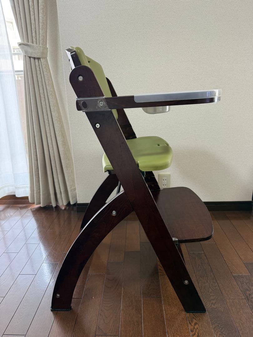 ビヨンドジュニア　ハイチェア　マホガニー　オリーブ