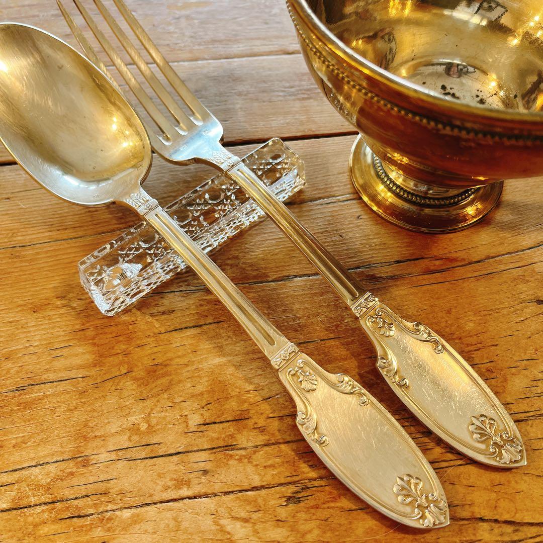 シルバープレート　美しい大振りカップ