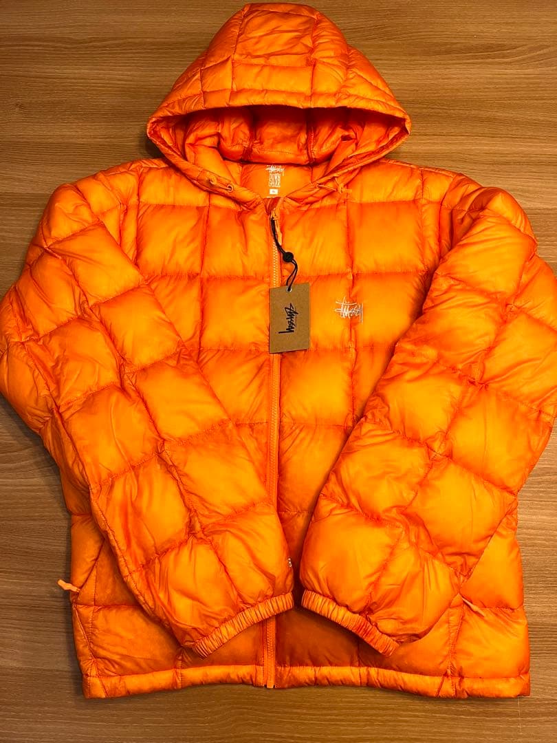 ジャケット・アウター STUSSY MIDWEIGHT HOODED PUFFER ORANGE
