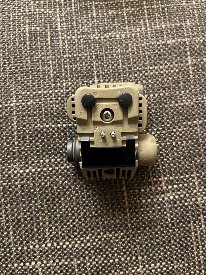 最終値下げ　実物SureFire HL1-C-TN タン　赤/白　IR