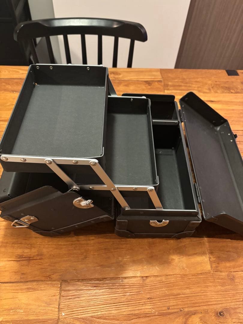 shu uemura メイクアップトランクケース ブラック