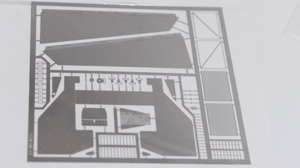 STUDIO27 1/20 サンダーボルト SV11