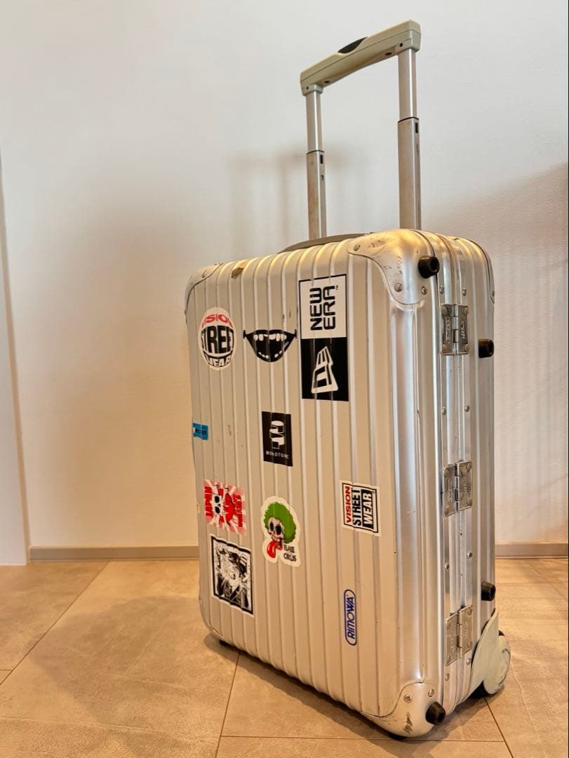 リモワ トパーズ 2輪 32L アルミスーツケース　青ロゴ　機内持込可