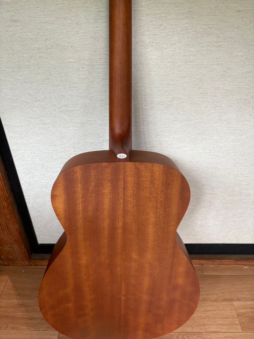 さわてつ　Syrain アコースティックギター マホガニー