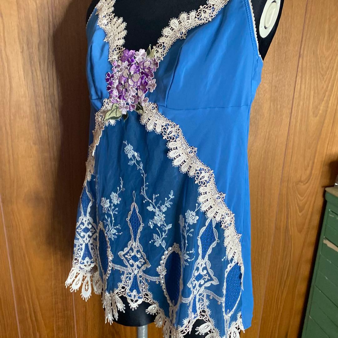 柿*種様 ワコール　サルート 2021年店舗限定キャミソール