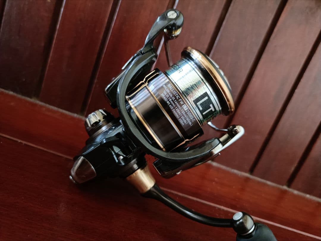 た*る様 DAIWA BALLISTIC FW LT2500S-C スピニングリ
