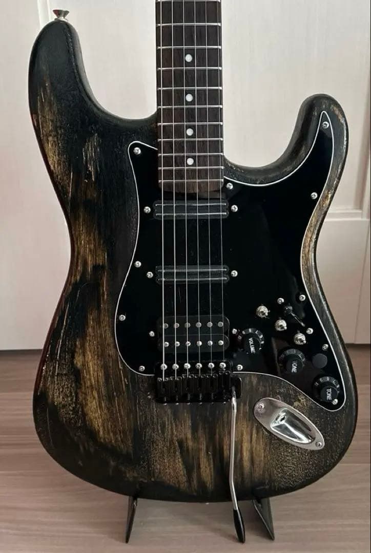 (中古) エレキギター ストラトタイプ　3ハム&シングル切替