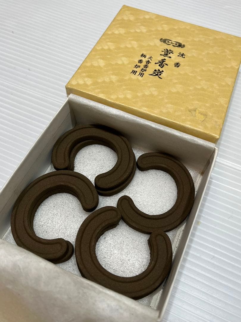 玉和堂　沈香　線香　香炭　白檀　コの字　馬蹄　薫香炭　角型