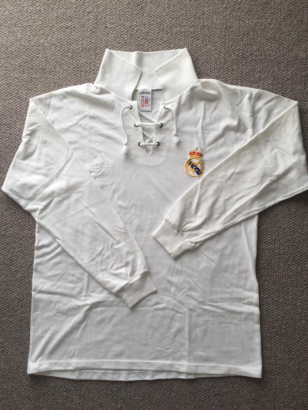 レアル マドリード クラシック ユニフォーム