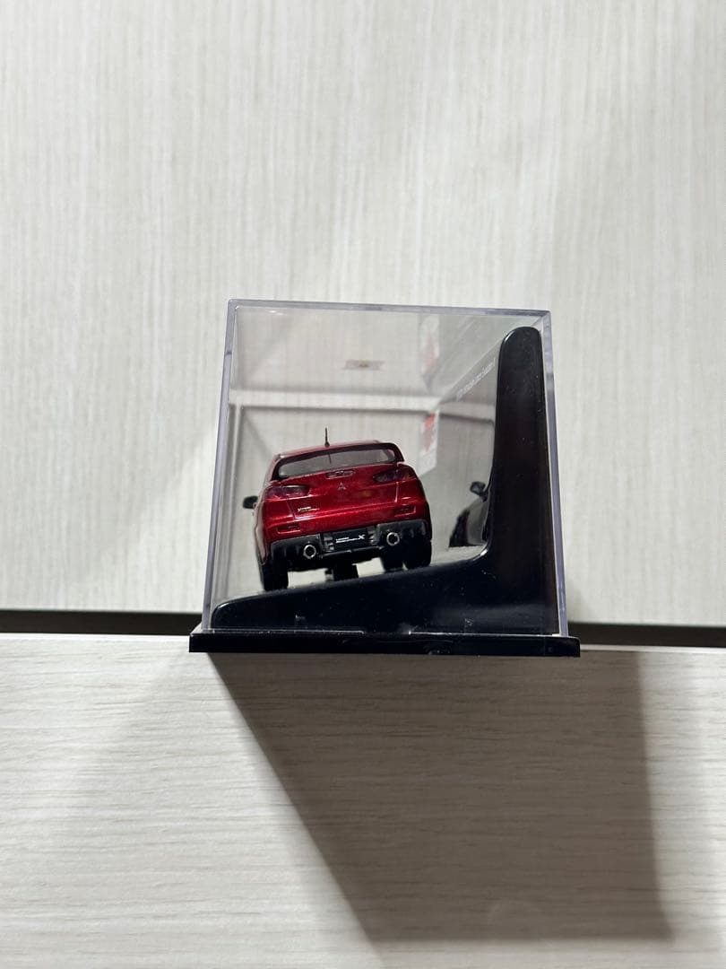 三菱　ランサーレボリューションX 1/43 ミニカー