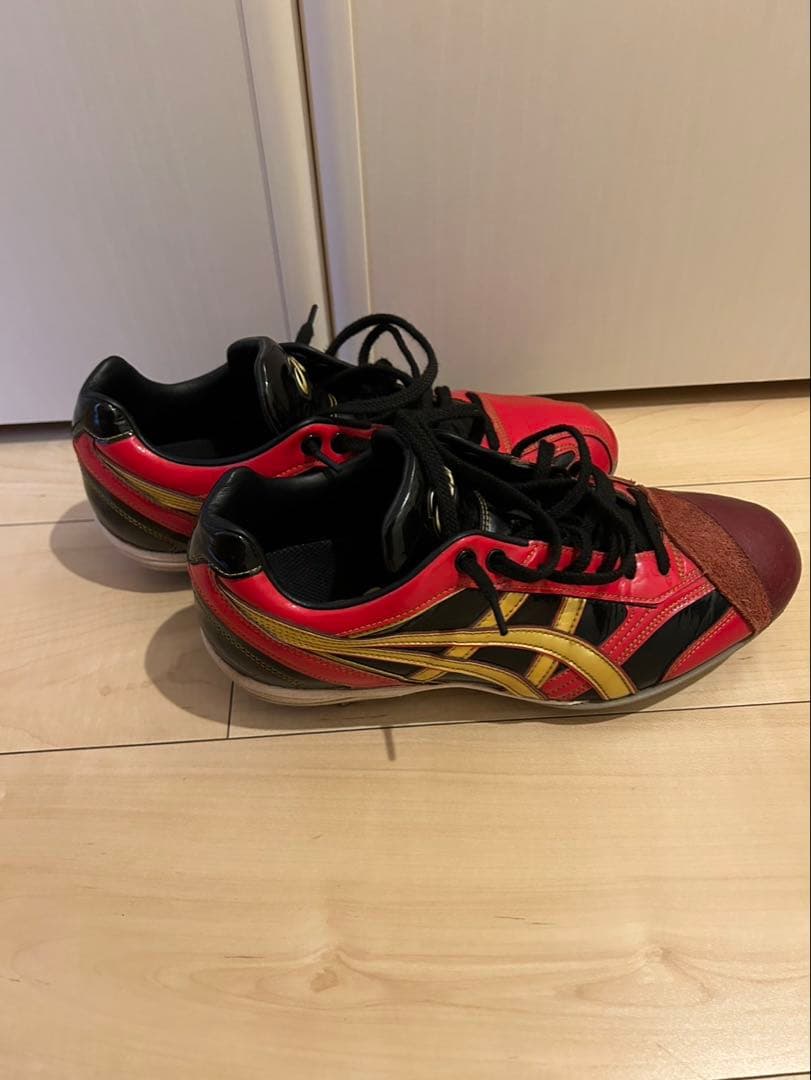 asics 赤黒金 スパイク　27.0㎝　六角レンチ付き