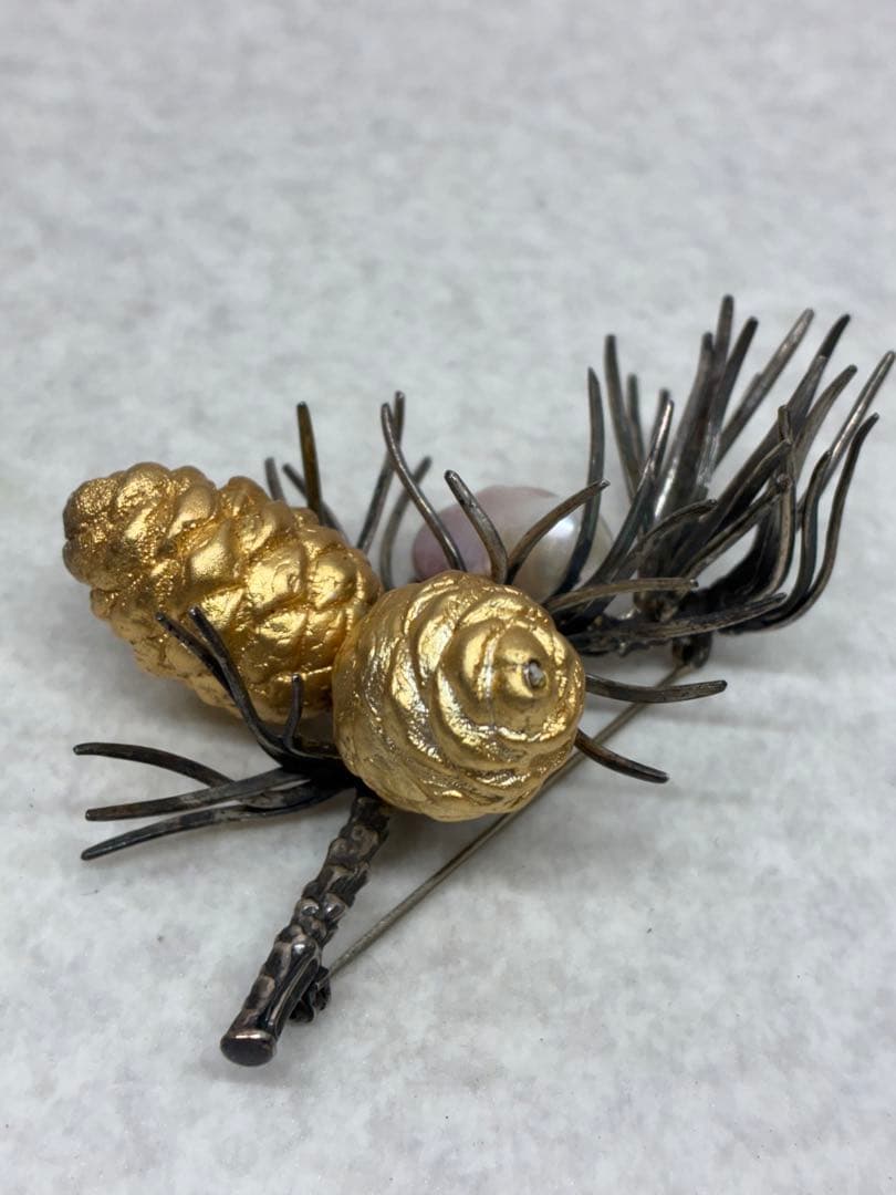 D0104A）希少 925 銀 本真珠 パール 松ぼっくり 松 ブローチ