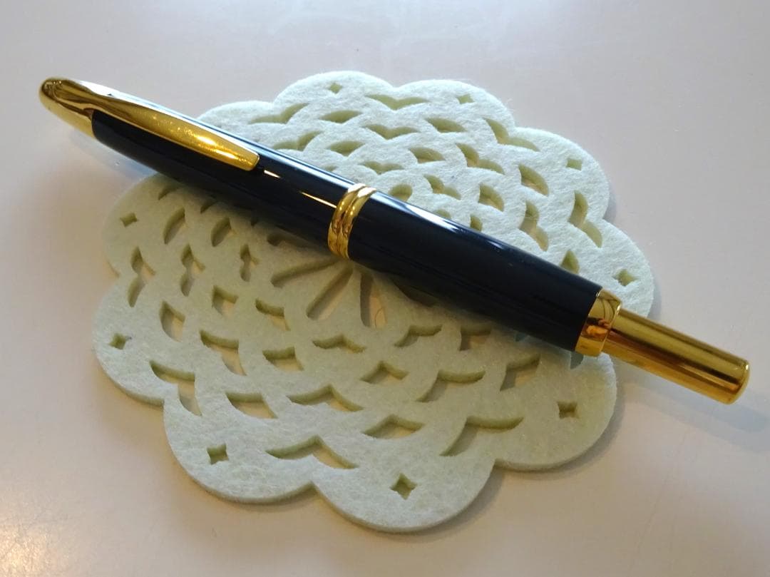 小っちゃい字書くのにおすすめ☆キャップレス万年筆　18K　細字　グレー