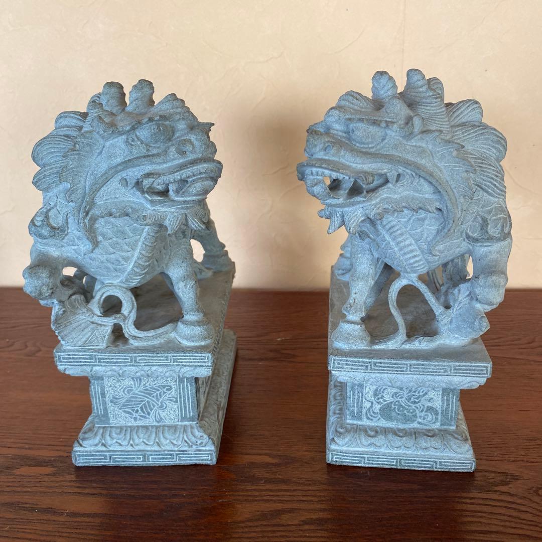 仏教美術　石像彫刻　天然石　獅子　狛犬　高さ約23cm　骨董