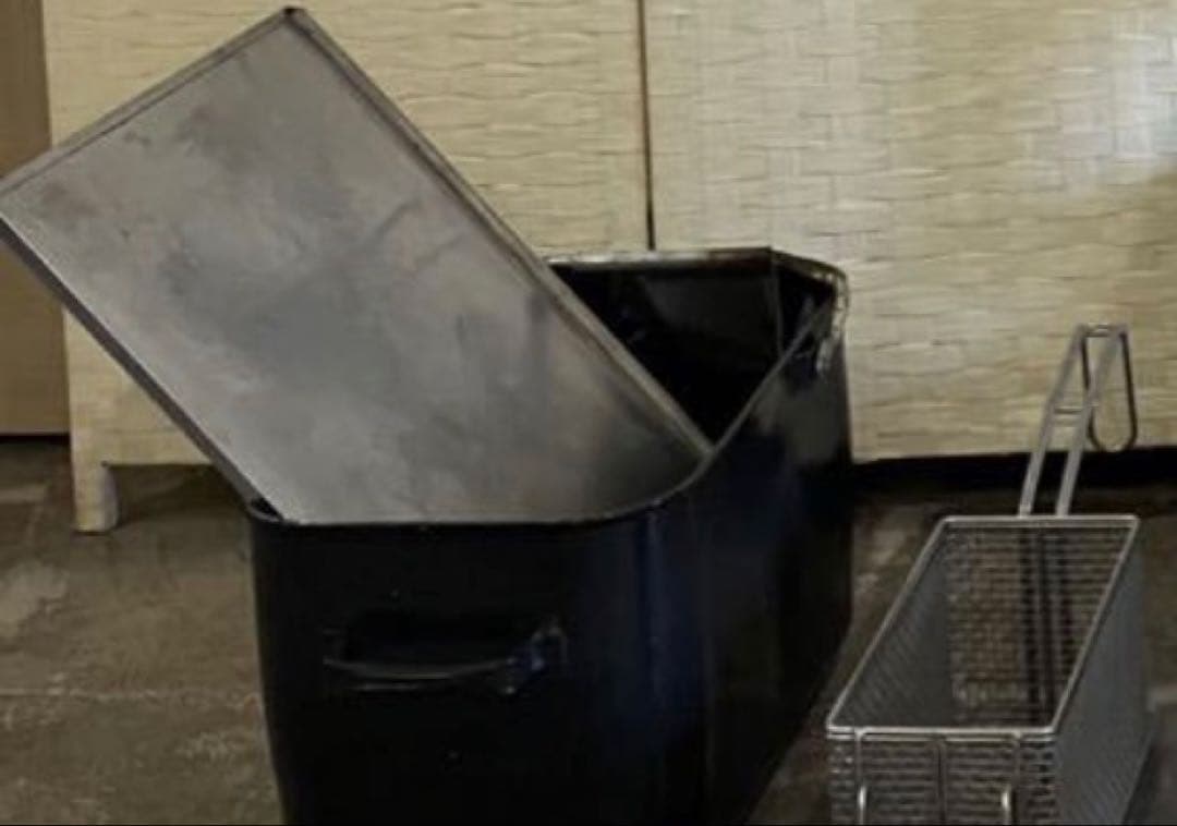 業務用フライヤー美品都市ガス１３Ａ2023年製使用期間1年