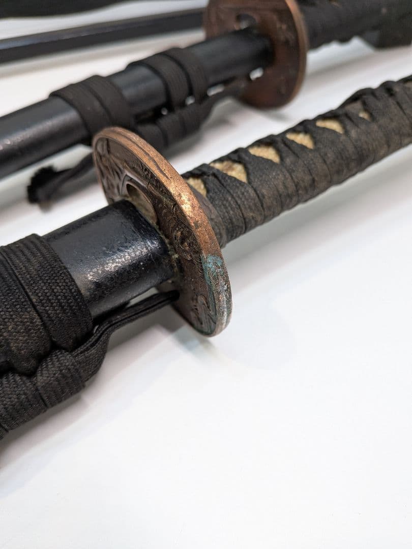 P930 ​【迫力】模造刀 居合刀 大小2本セット 黒石目 樋入り コスプレ