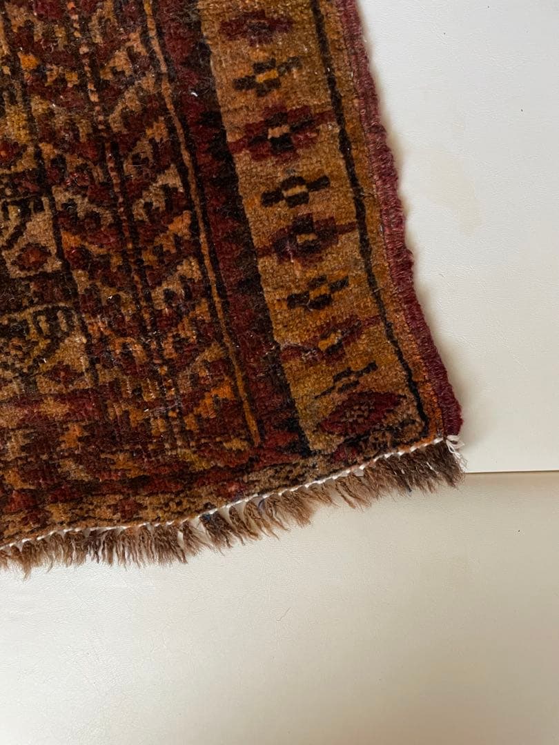 g*a様 ヴィンテージラグ　約135✖️92〜98