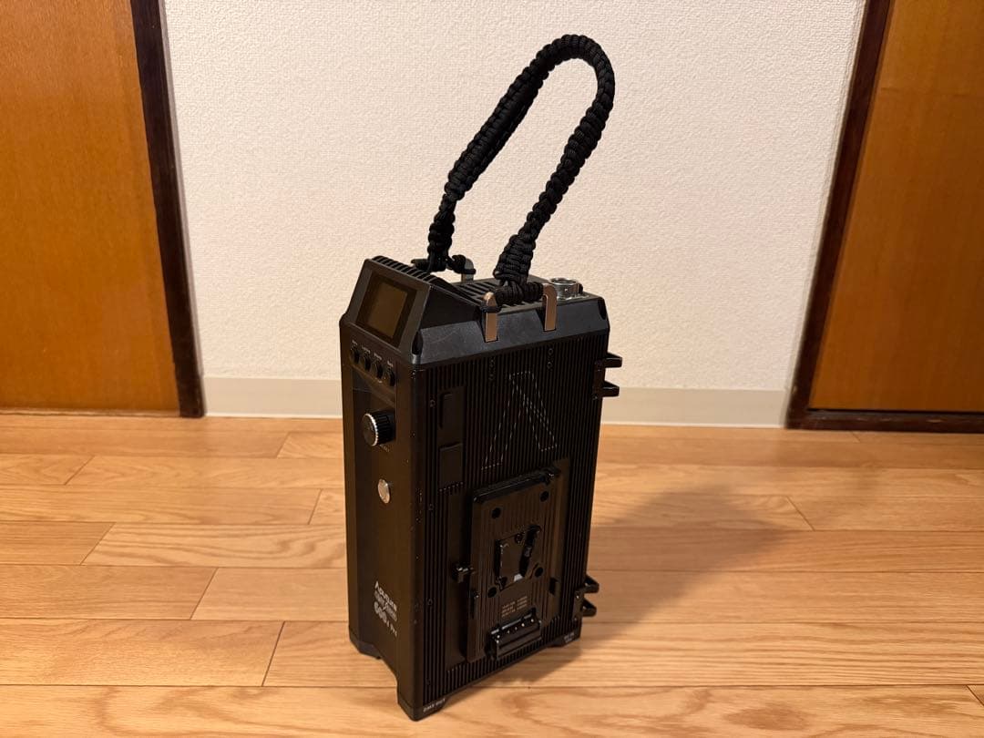 (中古) Aputure LS 600d (ダボ:26パイ) + F10レンズ