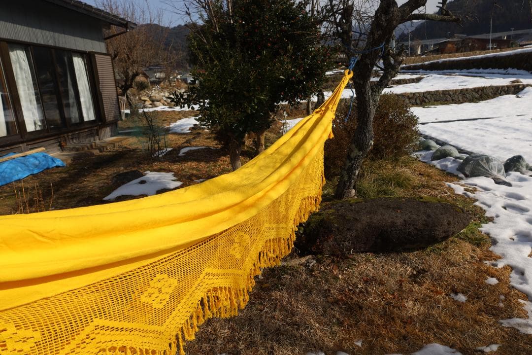 黄色いフリンジ付きハンモック　ブラジル式