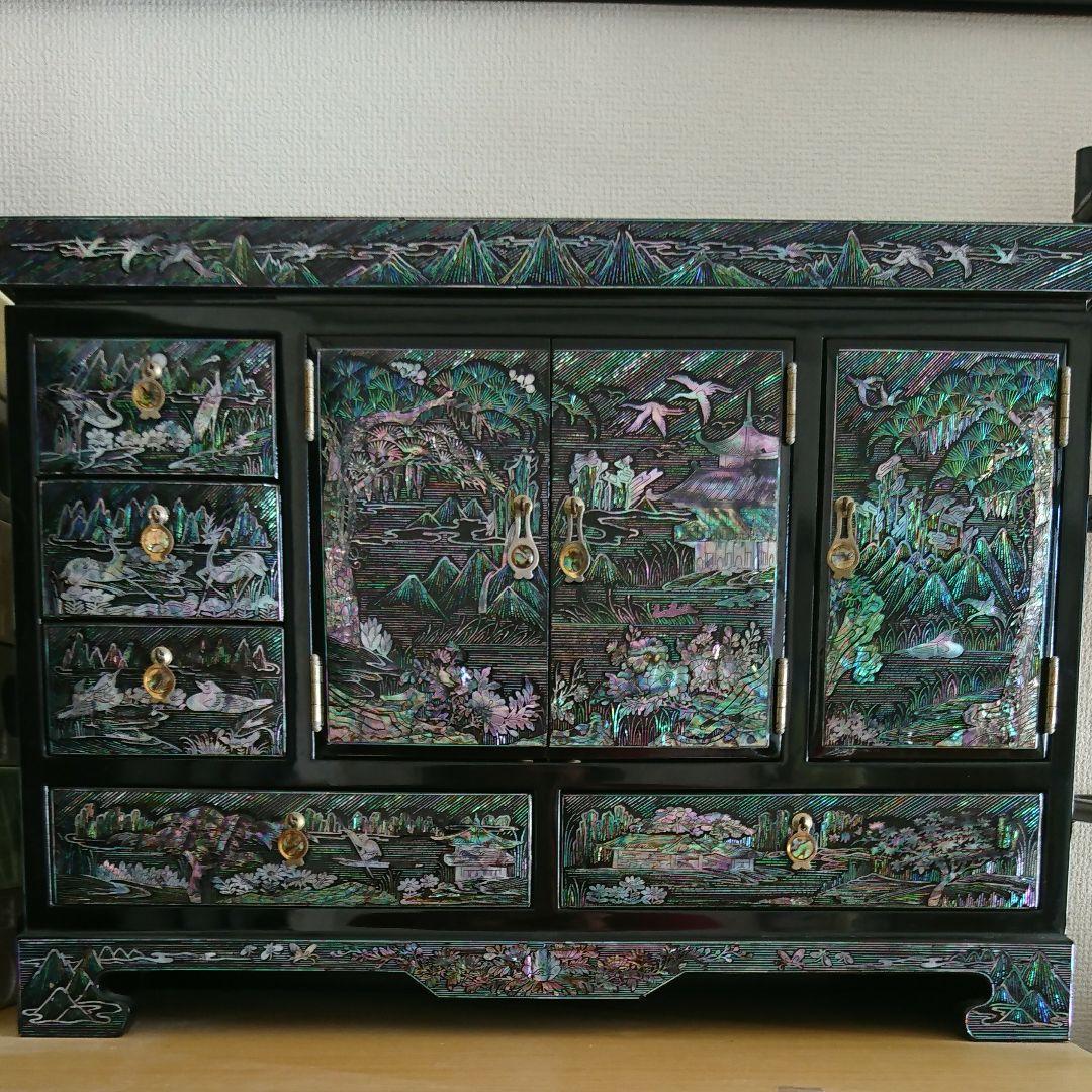 螺鈿のアクセサリーケース