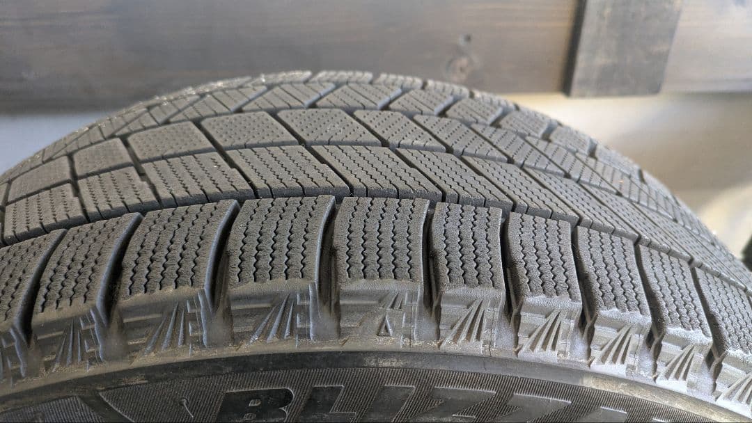 VRX3 225/40/r18 GRヤリス空気圧センサ付RZ純正ホイール