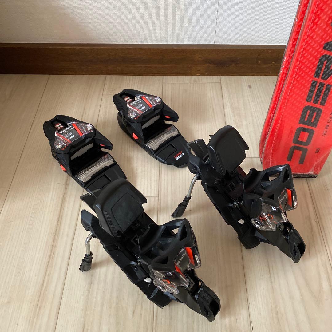 Nordica スキー板 ブラック レッド