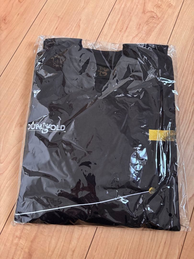 SixTONES YOUNGOLD トレーナー