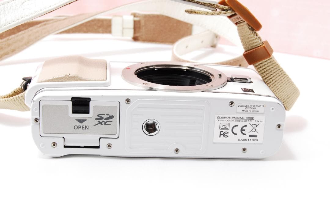 〓14-42mmレンズ付〓オリンパス PEN E-P3 ミラーレス一眼