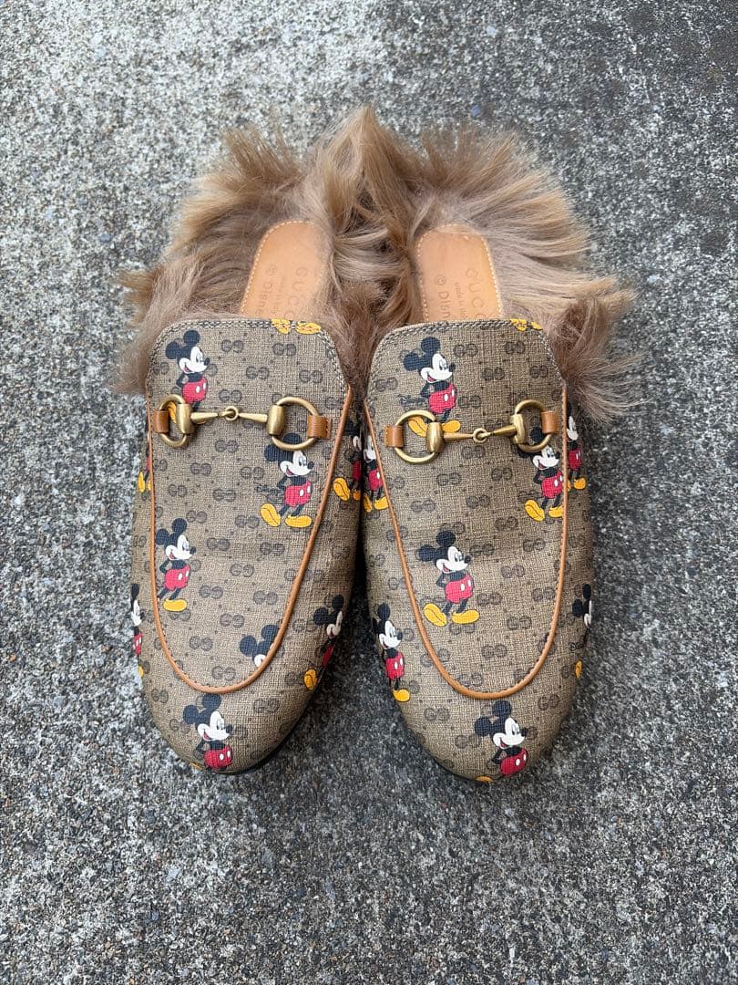 GUCCI ミッキーマウス ファー付きミュール