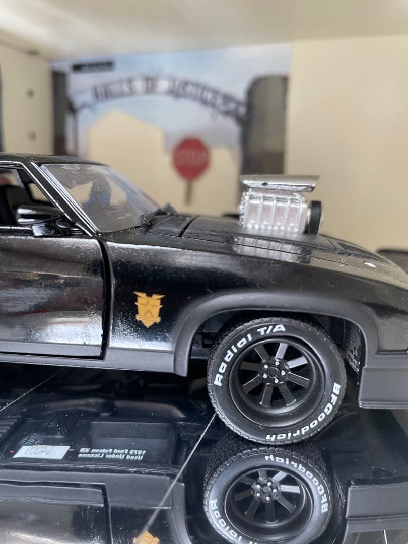 MAD MAX インターセプター 1/24マッドマックス MFPダイキャスト