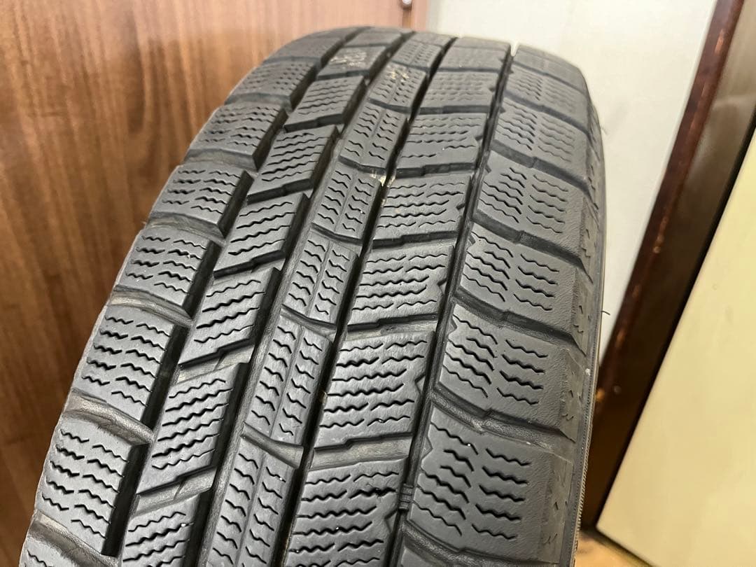 2022年製 中古ノーストレック スタッドレスセット175/65R15 アクア等