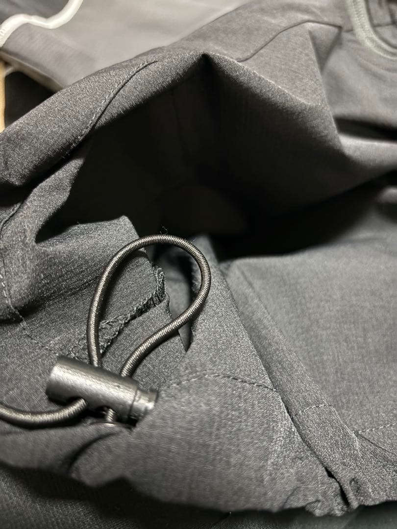 未使用　ナイロンジャケット フード付き WIND AND SEA