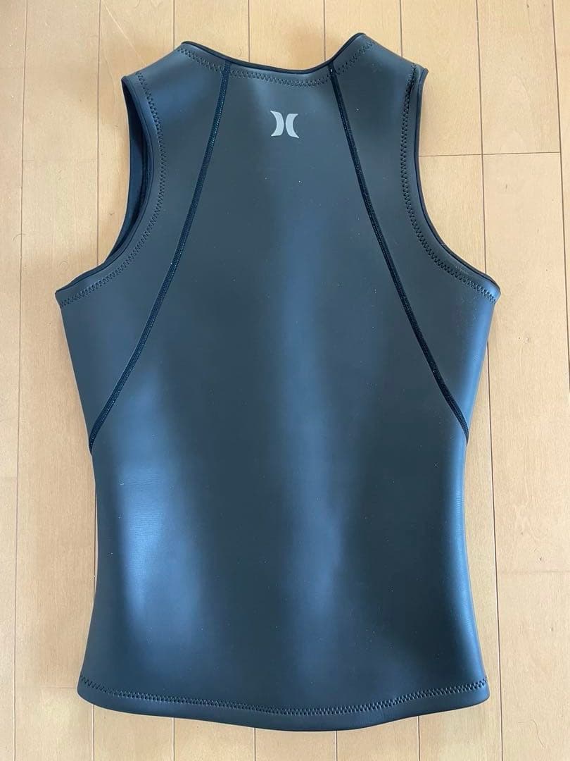 Hurley ハーレー　タッパー Lサイズ