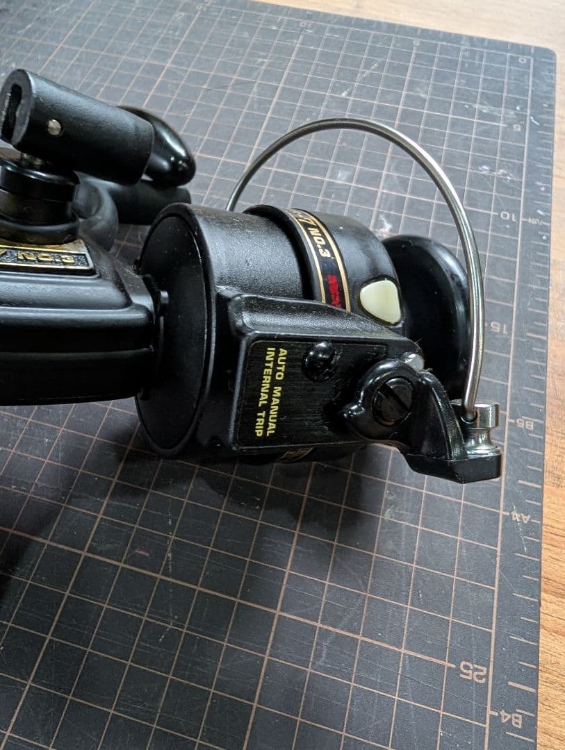 スピニングリール ON/OFFスイッチ付き