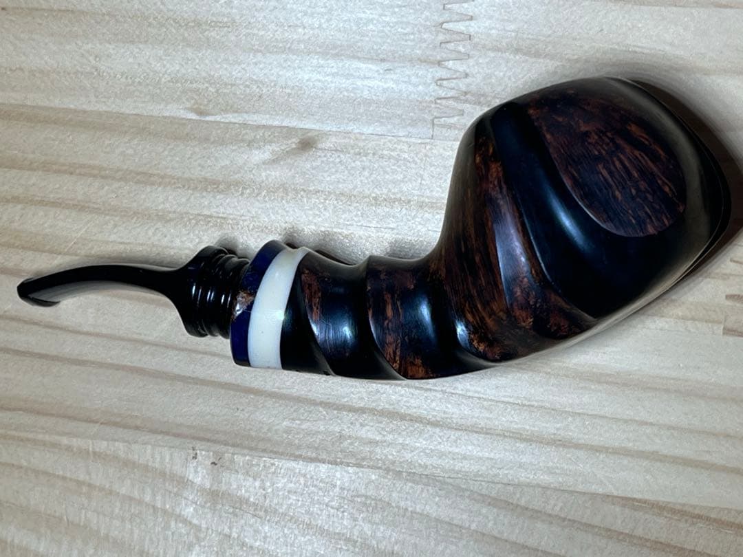 ヒノデ のお品物 デンマークのブランド「W.Ø. Larsen社製のパイプ