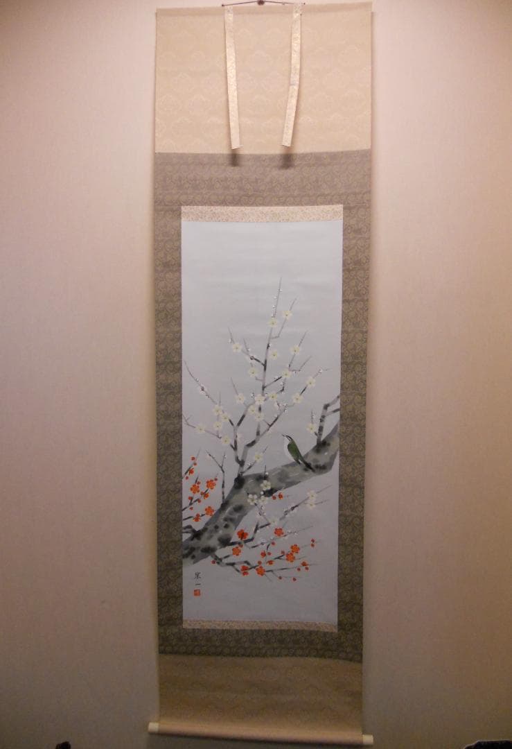 掛け軸 宗一 紅白梅に鶯 絹本 希少 軸装 茶道具 掛軸 美品 です。