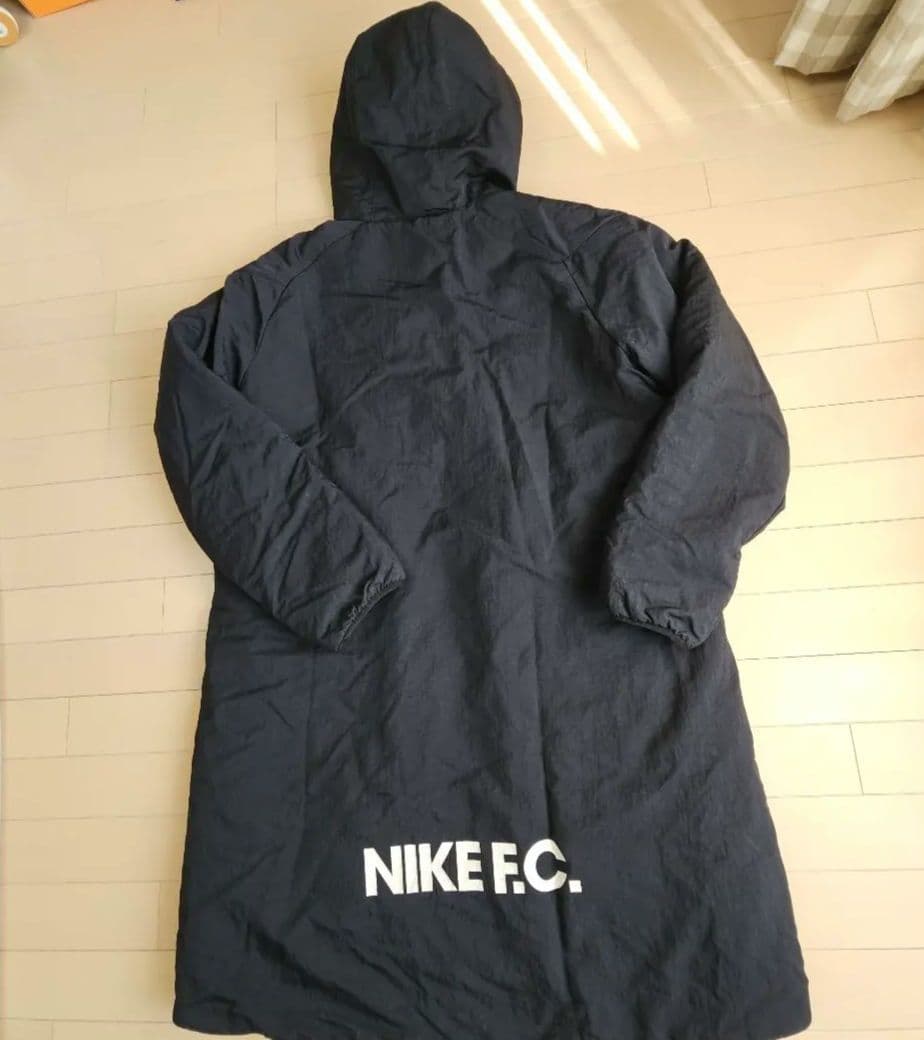 NIKE　FC. ベンチコート