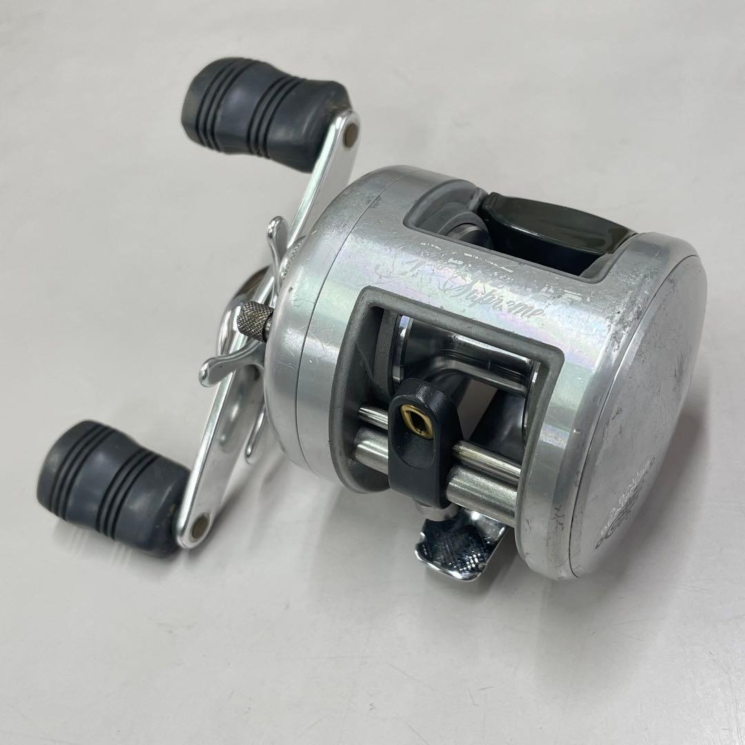 リール PFLUEGER SUPREME 1-3BBH