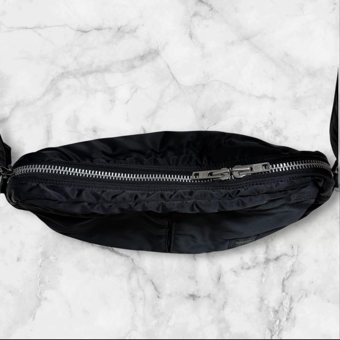 PORTER タンカーショルダーバッグ ハーフムーン 舟形 吉田カバン　オーバル