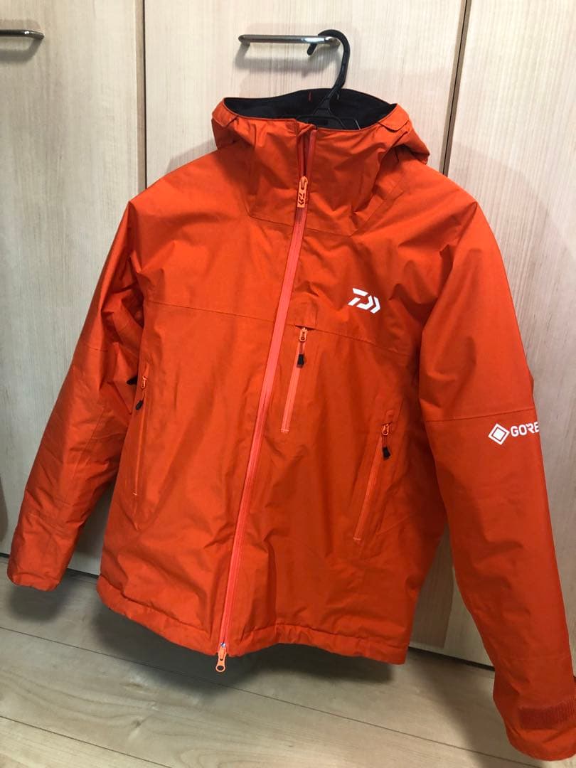 【極美品】ダイワ　エクストラロフトウインタージャケット　ゴアテックスMサイズ