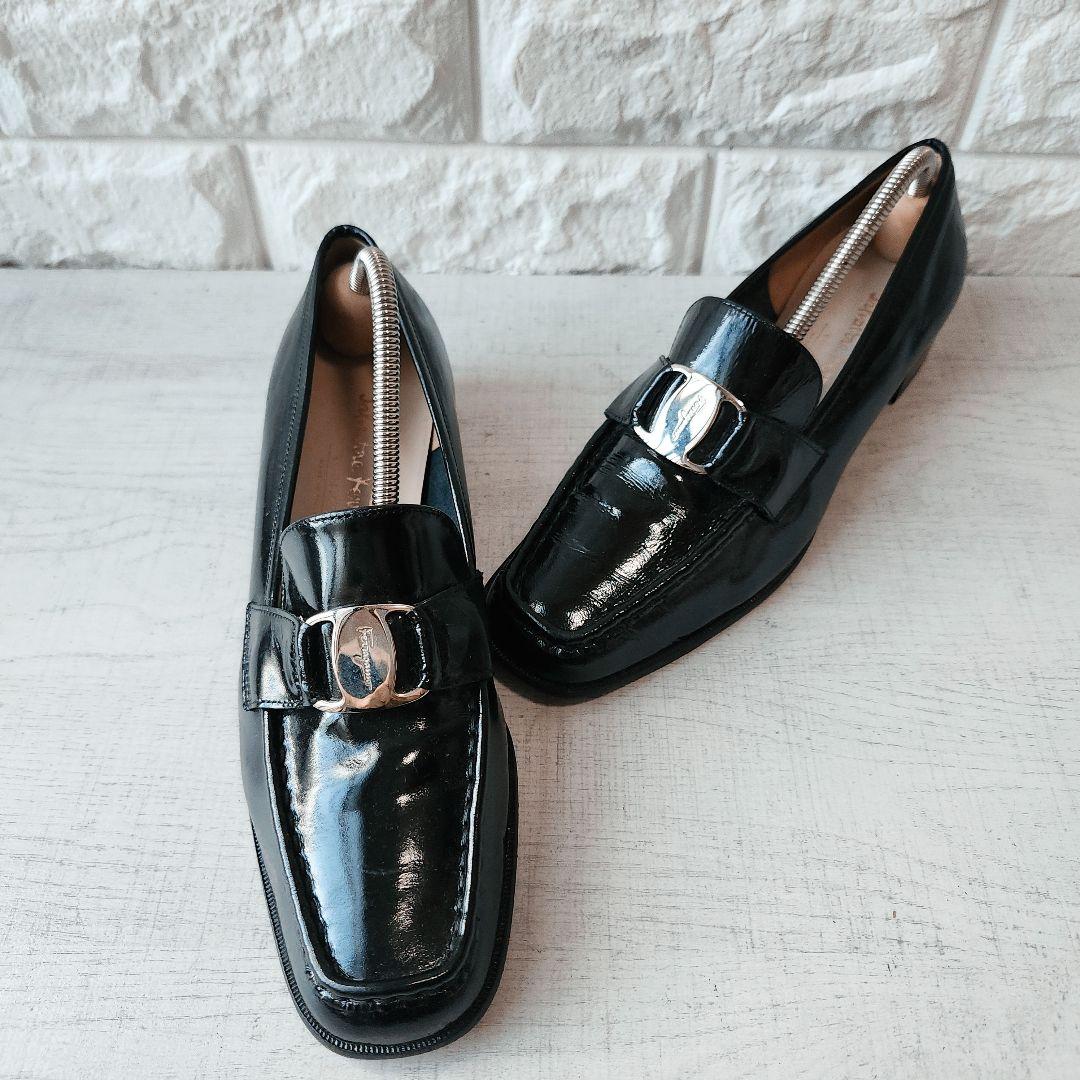 極美品 Salvatore Ferragamo✨ローファー ヴァラ エナメル