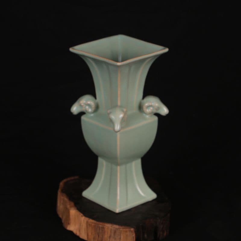 宋  汝窯  青釉   四羊尊瓶   現代工芸品 美術品 置物